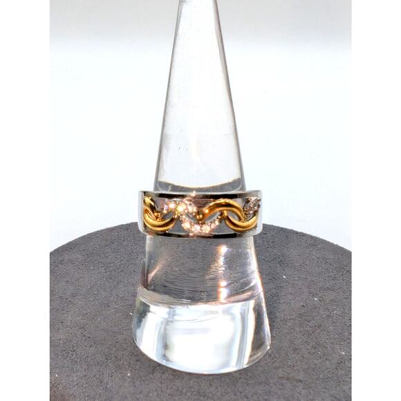 925 Sterling Two Tone Wavy CZ Ring Size 7.5 - Picture 5 of 5